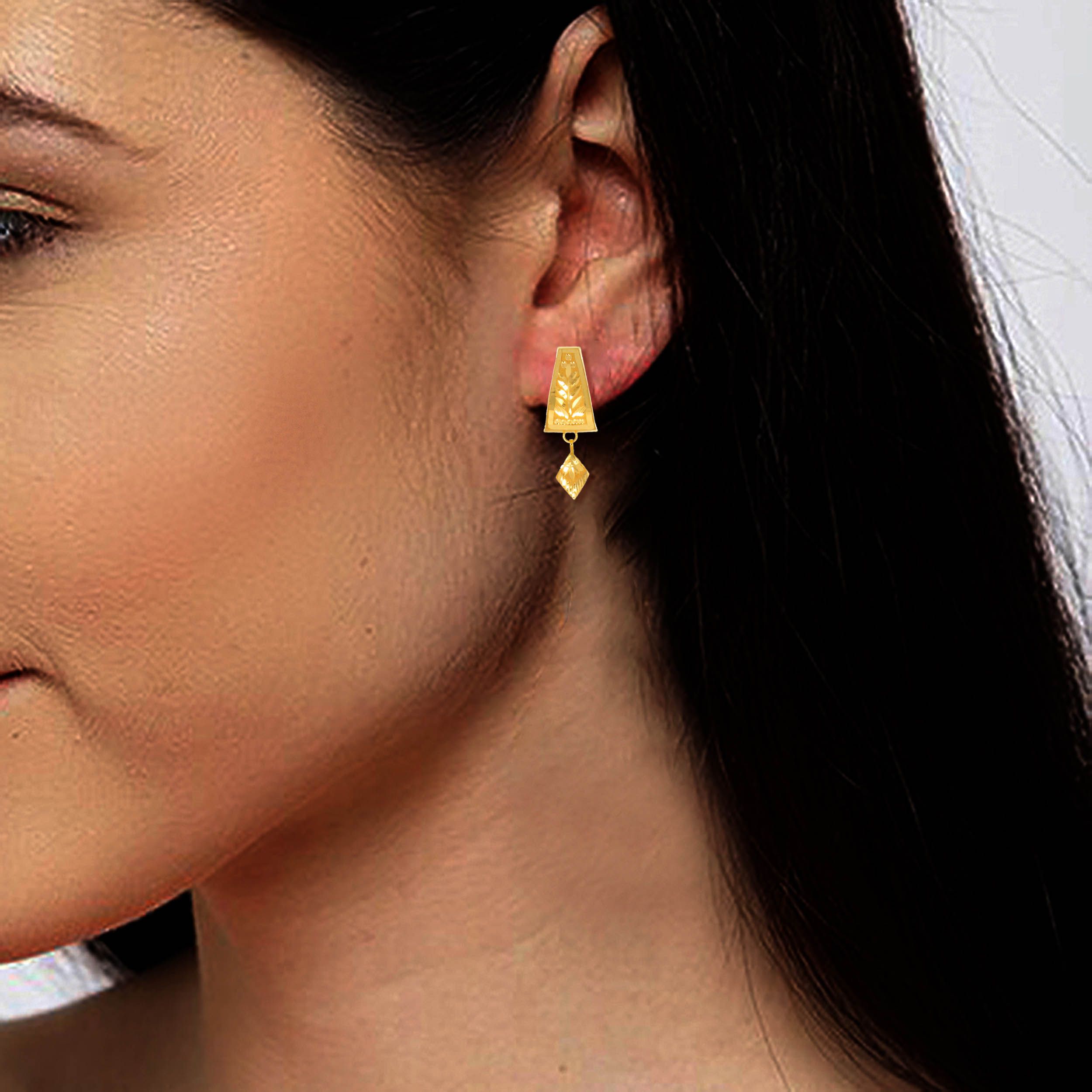Leaf Chillai Gold Drop Earrings for Stylish Fashionistas